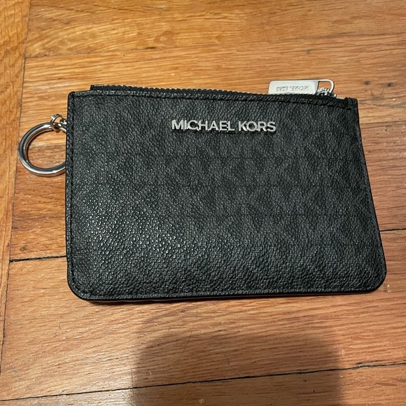 Michael Kors Accessories - Michael Kors Small Coin Pouch (New)